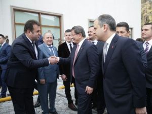 Başbakan Davutoğlu Ve Bakan Çağatay Kılıç Kızılcahamam’da