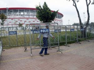 Milli Maça Yüksek Güvenlik Önlemi