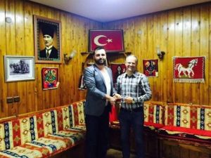 Anadolu Yakası Bosna Sancak Derneği’nden İrfan Buz’a Ödül