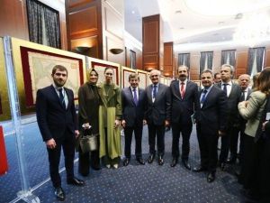 Başkan Yılmaz, Başbakan Davutoğlu İle Sergi Açılışına Katıldı