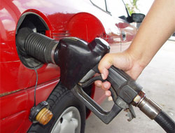 Kurşunsuz benzine yüklü zam