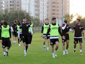 Adanaspor Top Başı Yapıyor