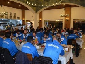 Karacabey Belediyespor’a Destek Yağıyor