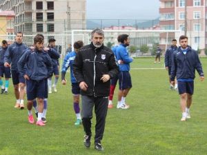 Orduspor’a Taraftardan Baklavalı Destek