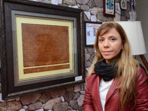 Gençliğe Hitabeyi Göktürk Alfabesi İle Deriye İşledi