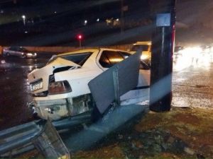 Otomobil Tedes’e Kazayla Girdi