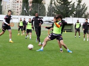 Adanaspor’un Neşesi Yerinde