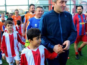 Ak Parti’nin Geleneksel Futbol Turnuvası Başladı