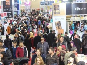 Terör Kitap Sevgisine Engel Olamadı