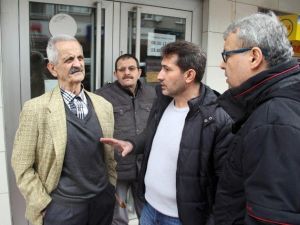 Yaşlı Adamı Dolandırılmaktan Ptt Görevlisi Kurtardı