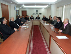 AK Parti`de Başkanlar Toplandı