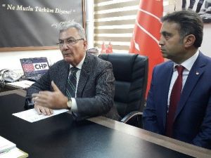 Deniz Baykal’dan Darp Edilen Chp’li İl Başkanına Destek