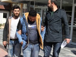 İzmir Polisinin Göçmen Ticaretinden Aradığı 2 Kişi Samsun’da Yakalandı