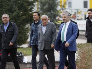 Kutlu: "Rizespor Maçını Kazanıp Bizi Takip Eden Takımlarla Puan Farkını Açmak İstiyoruz"