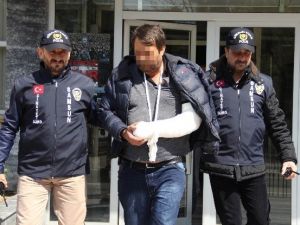 Polise Tabancayla Ateş Açan Şahıs Yaralı Ele Geçirildi