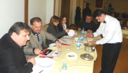 Yemekleriyle Jüri Üyelerini Etkilemeye Çalıştılar