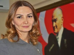 Azeri Vekil Paşayeva: "Bugün Türkiye’ye Sahip Çıkma Zamanıdır"