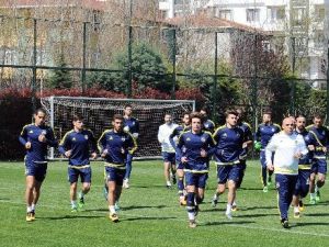 Fenerbahçe, 3 Gün Aradan Sonra Antrenmanlara Başladı