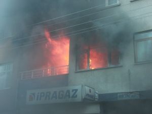 Bafra’da Ev Yangını