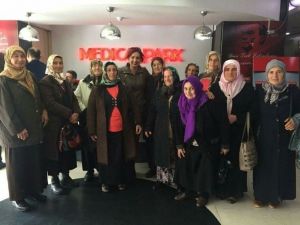 Köylü Kadınlardan Medicalpark’a Anlamlı Ziyaret