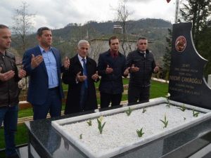 Şehit Arkadaşları İçin Ağıt Yaktılar