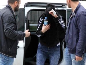 Uyuşturucudan Aranan Genç Kız Gözaltına Alındı