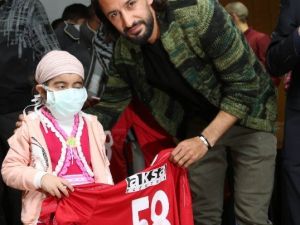 Medicana Sivasspor’lu Futbolcular Lösemili Çocuklarla Buluştu