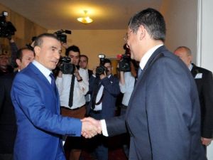 Ak Parti’den Chp’ye Dokunulmazlık Teklifi