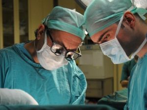 Prof. Dr. Polat: "Paratiroit Ve Tiroit Hastalıkları Karıştırılıyor"