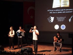 Yıldız Teknik Üniversitesi’nde 1002’nci Gece Şiir Dinletisi