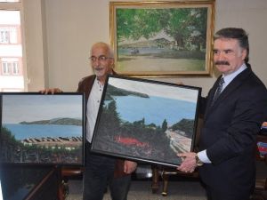 Zonguldak’lı Ressam’dan Okullara Tablo Jesti