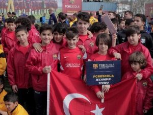 Fcbescola İstanbul Tivibu Futbol Okulu Türkiye’yi Barselona’da Temsil Etti