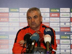 Çalımbay: "Beşiktaş Maçından Puan Veya Puanlarla Ayrılmamız Gerekiyor"