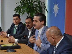 Bakan Çelik: “Millet Demokrasiye Vurulan Darbeye Karşı Tavrını Net Bir Şekilde Koyuyor”