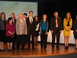 Genetiği Değiştirilmiş Bitkiler İkü’de Tartışıldı