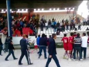 İzmir’de Amatör Maçta Olaylar Çıktı