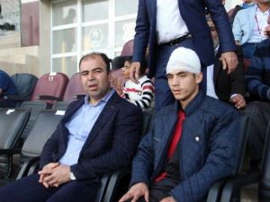 Yaralı Asker Şanlıurfaspor Maçını Protokolde İzledi