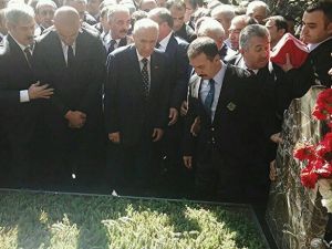Mhp’nin Merhum Genel Başkanı Türkeş, Kabri Başında Anıldı