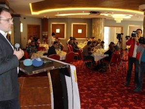 Başkan Ecertaş Manisa’da Stk’larla Bir Araya Geldi