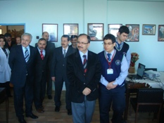 Şarbak Fen Lisesini inceledi