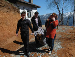 Rize'de Köylülerin Yol Çilesi!