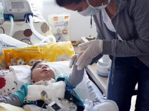 Türkiye Minik Taha’nın Yardım Çığlığına Kayıtsız Kalmadı