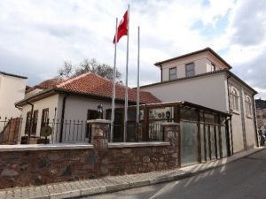 Tahir Ağa Kültür Merkezi Ara Güler’in Sergisiyle Açıldı