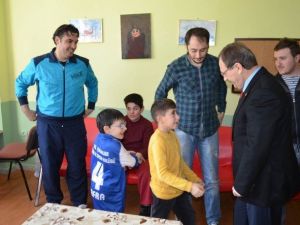 Başkan Şahin’den Şampiyon Sporculara Ziyaret