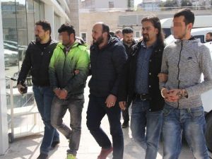Uyuşturucu Ticaretinden 3 Kişi Tutuklandı