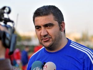 Ümit Özat İsyan Etti