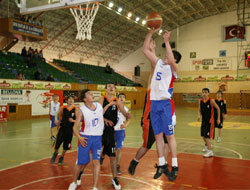 Basketbolda Rize'nin Başarısı