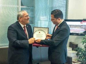 Panama Büyükelçisinden Dostluk Grubu Başkanı Önal’a Ziyaret