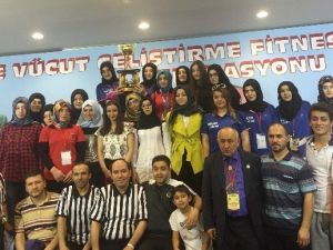 Ordulu Genç Kızlar Türkiye’nin En Güçlü Bileği Seçildi