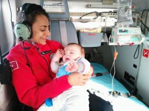 Ambulans Helikopterler 8 Aylık Bebek İçin Seferber Oldu